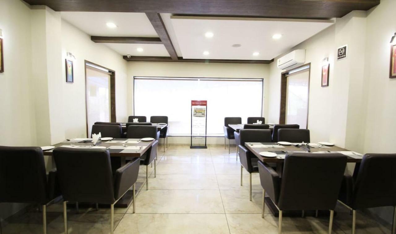 Hotel Aaram Orchard Ahmedabad Exterior foto